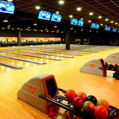Bowlingbaan Bowlingbanen met bowlingballen Paxton Paris MLV hotel