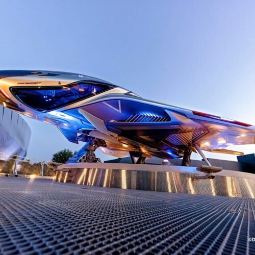 Ruimteschip Ruimteschipn op een plateau in Marvel Avengers Campus