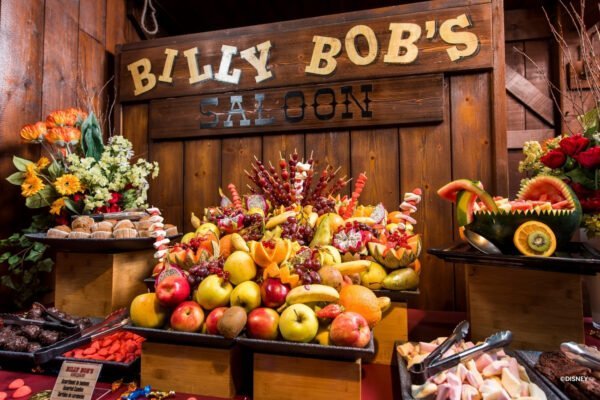 Village Billy Bobs Buffet Billy Bob's Buffet met verschillende soorten fruit