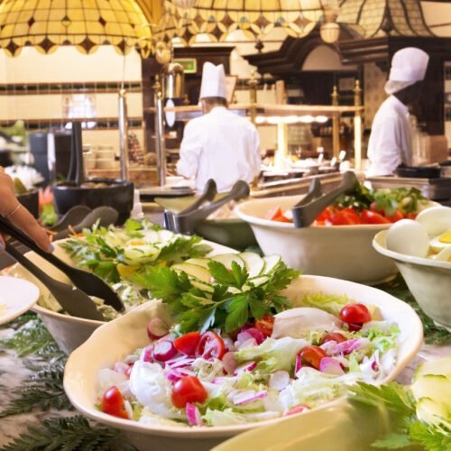 3 Buffet Plaza Gardens